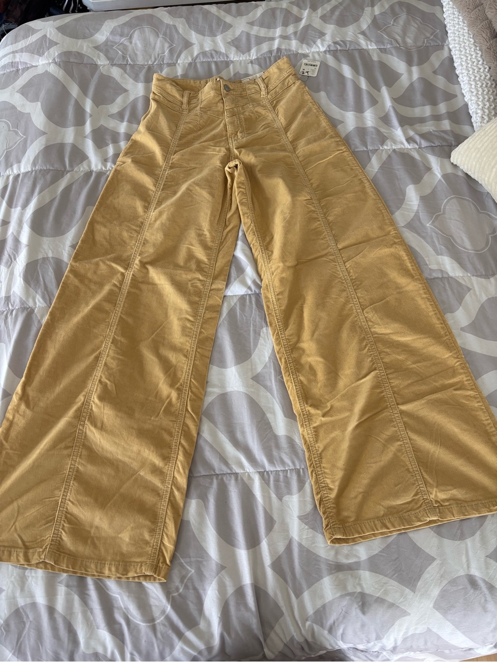 NWT We the free Wide Leg Mustard Corduroy Pants size 25